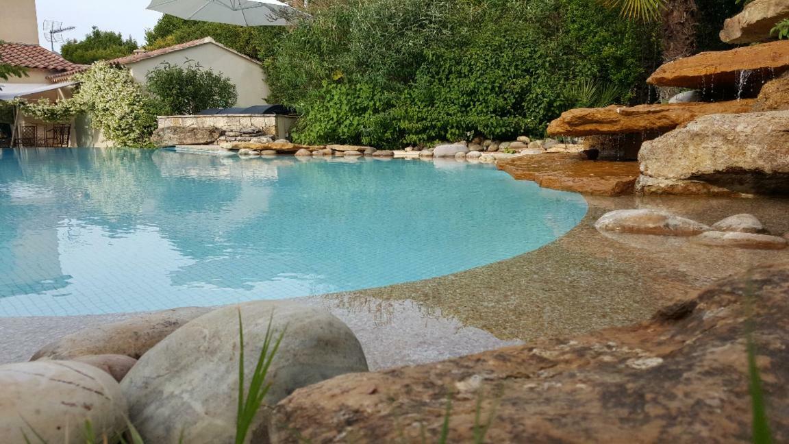 Au Pays De Cezanne Picasso & Matisse Lägenhet Aix-en-Provence Exteriör bild